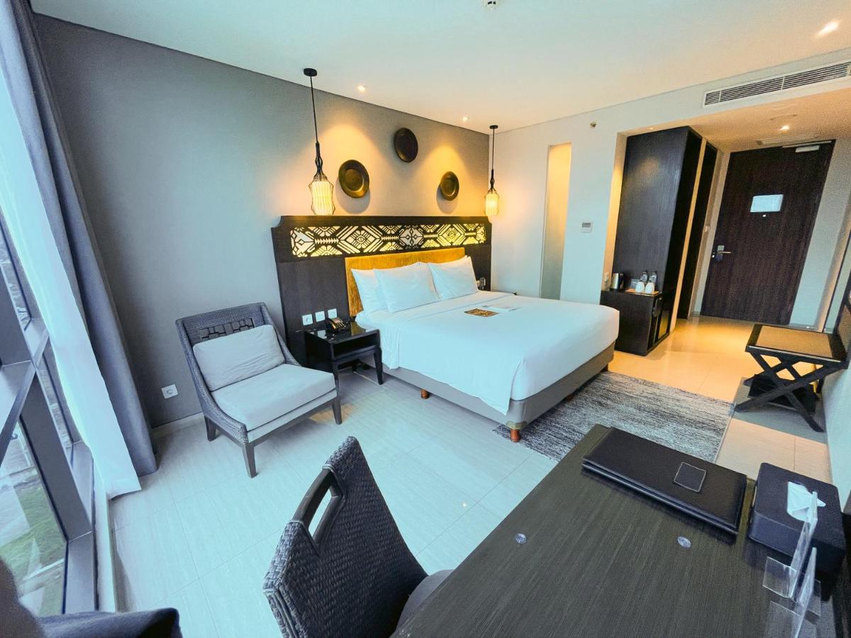 Lombok Astoria Hotel Mataram Zewnętrze zdjęcie