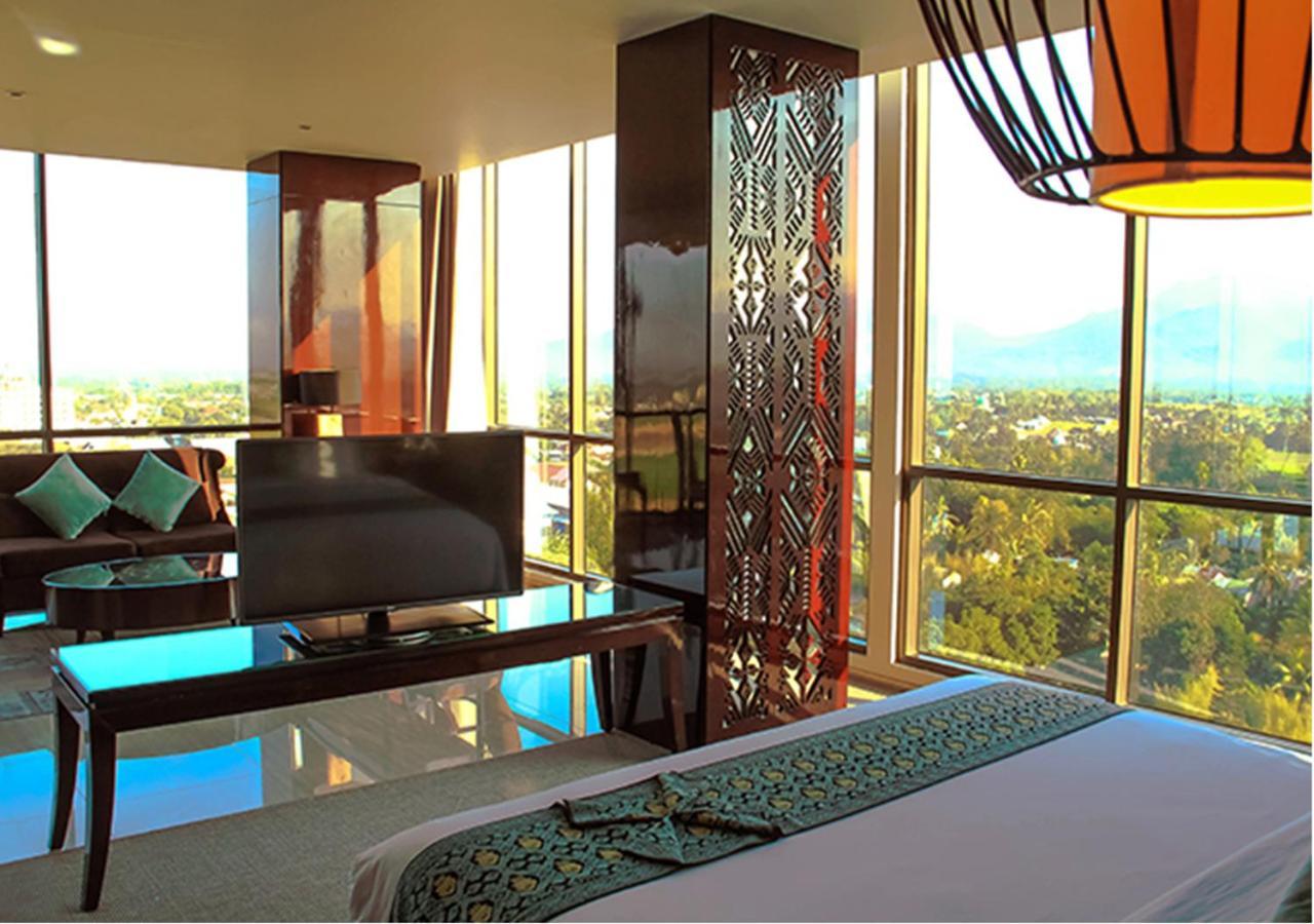 Lombok Astoria Hotel Mataram Zewnętrze zdjęcie