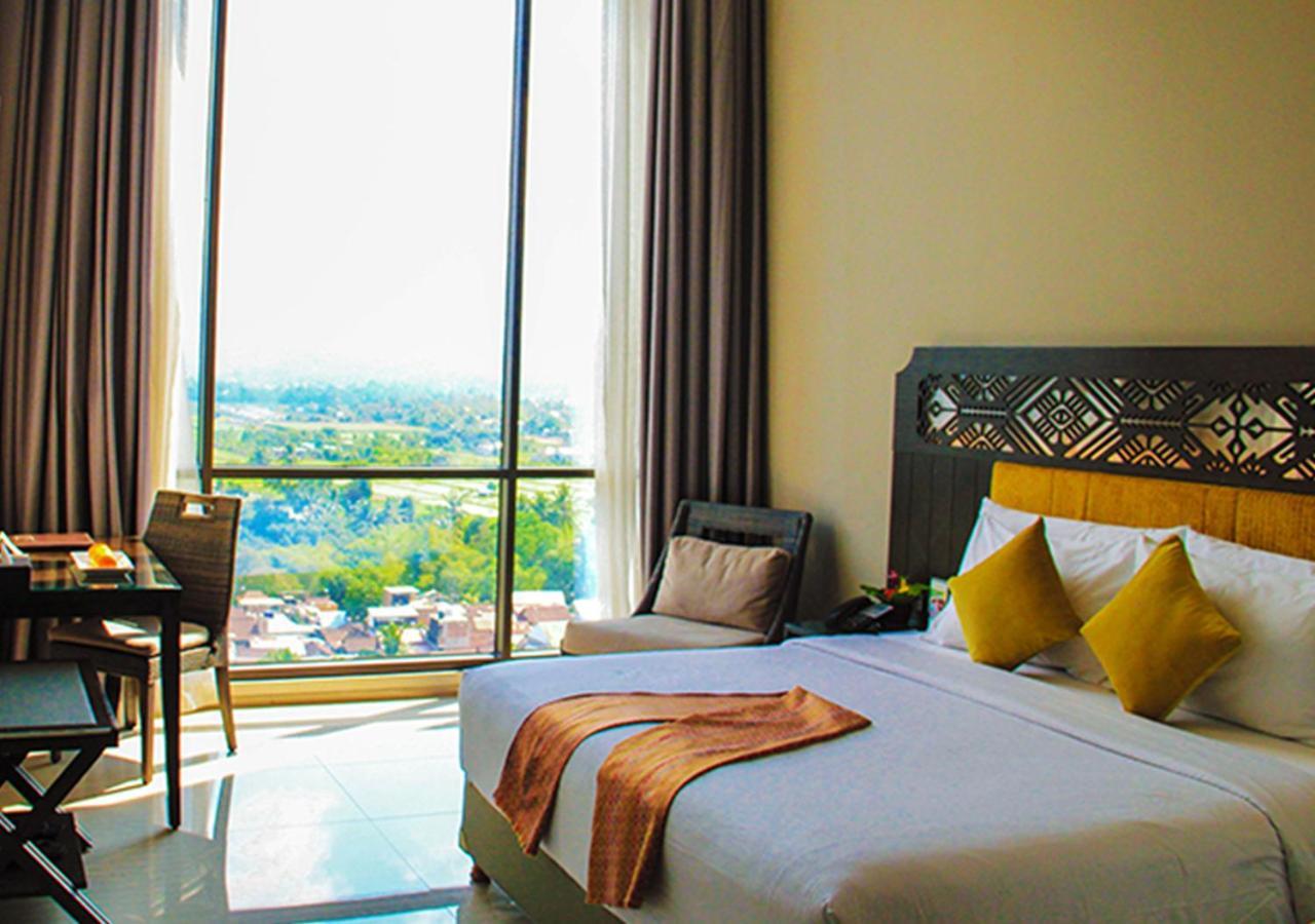 Lombok Astoria Hotel Mataram Zewnętrze zdjęcie